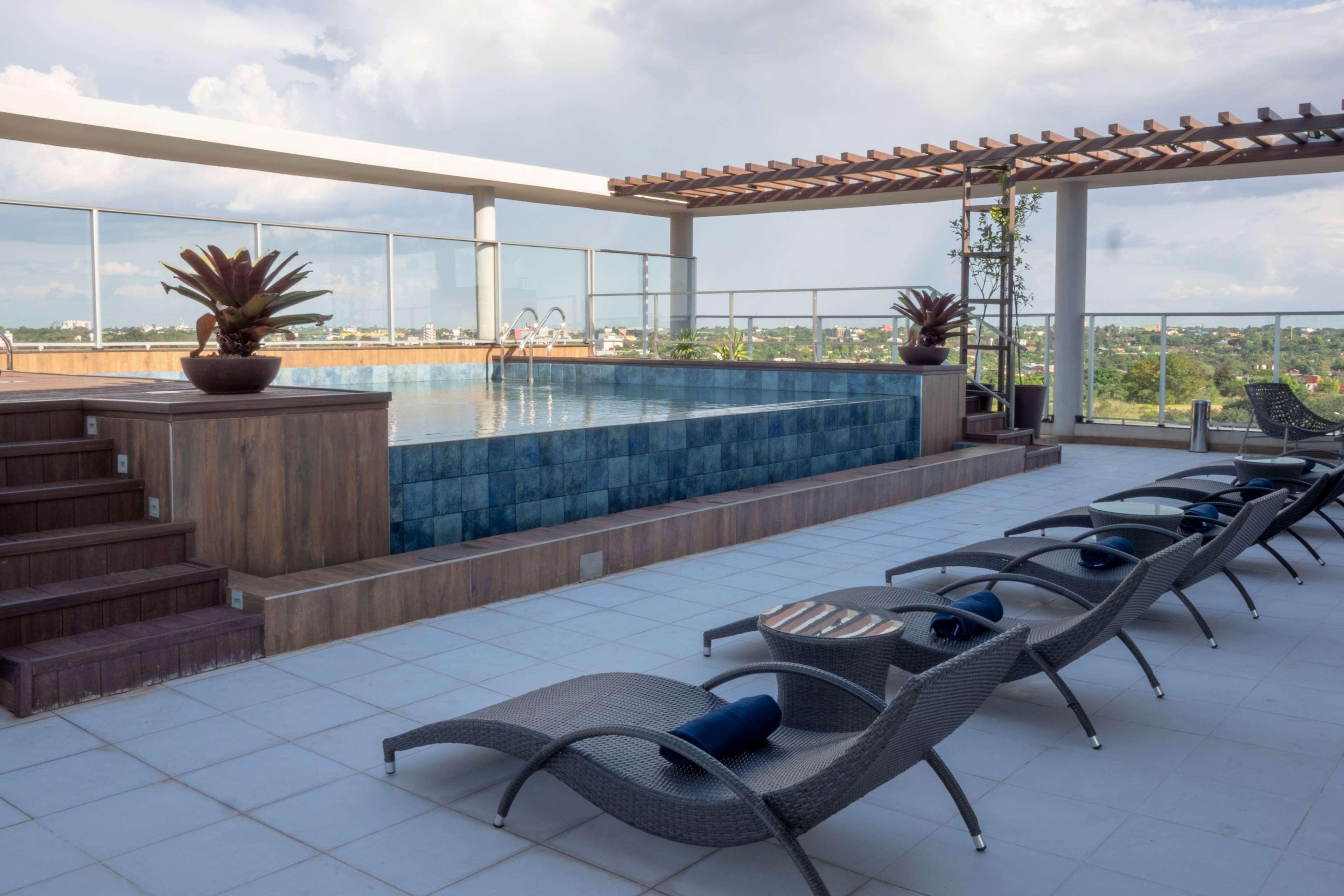Dazzler By Wyndham Ciudad Del Este Extérieur photo
